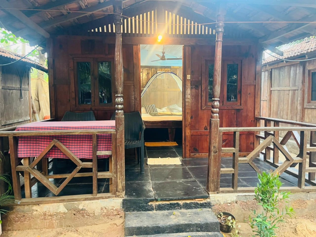 Garden View Non-Ac Hut 