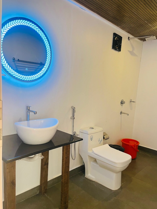 Seafront Elevated Beach Hut Bathroom