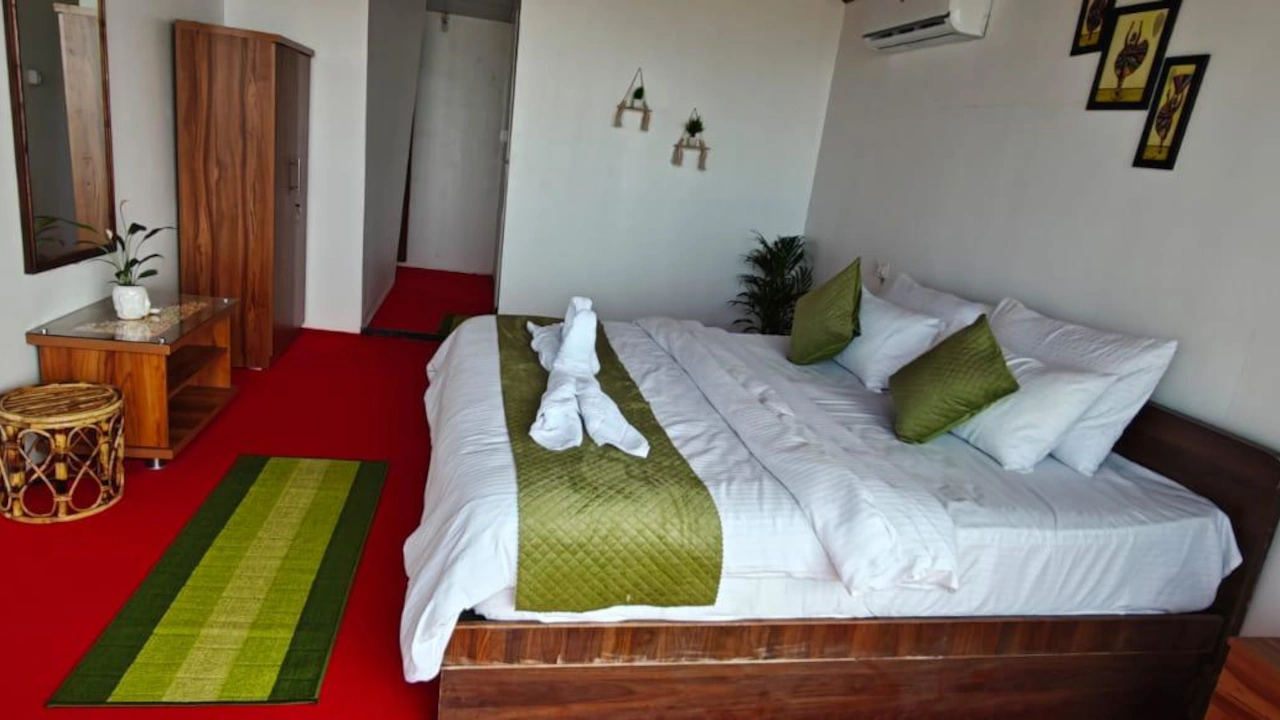 Seafront Elevated Beach Hut Bed